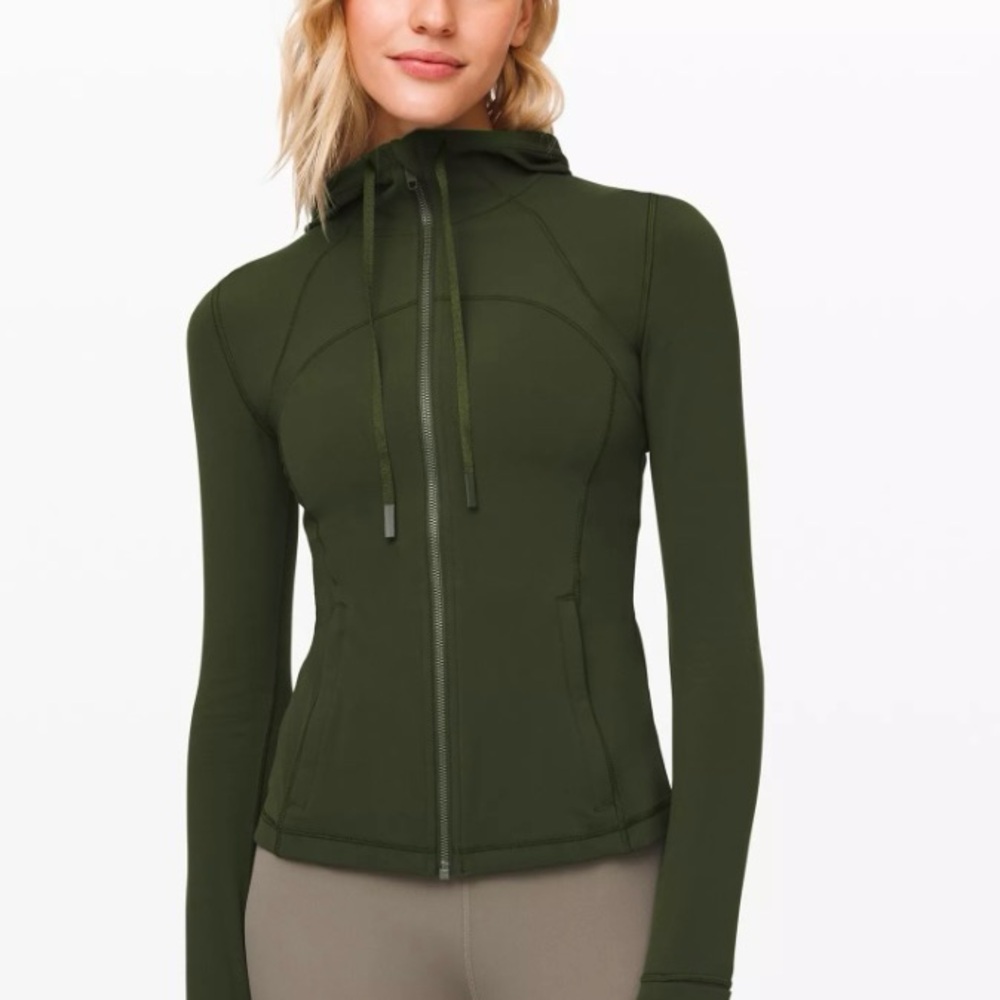 Lululemon Hooded Define Jacket
Thumbholes & Zip Pockets forest
Green Size 12